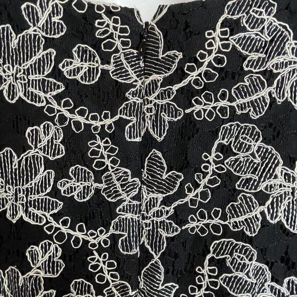 Ann Taylor Black White Sheath Dress Size 8 Tall Eyelit Floral Embroidered - Picture 7 of 8